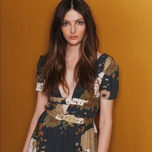 Novella Royale Harper Maxi Dress in Gray Gardener